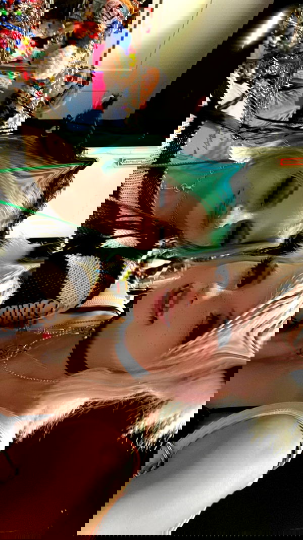 viezery viezery archive image