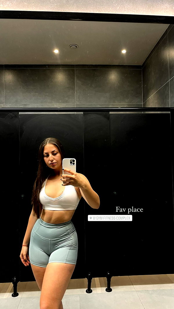 viki_dominev instagram image archive image