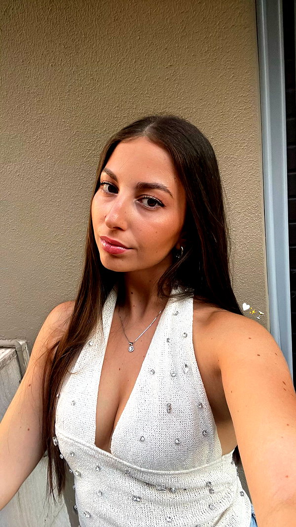 viki_dominev instagram image archive image