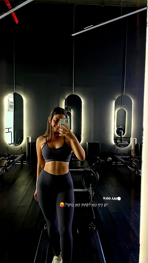 viki_dominev instagram image archive image