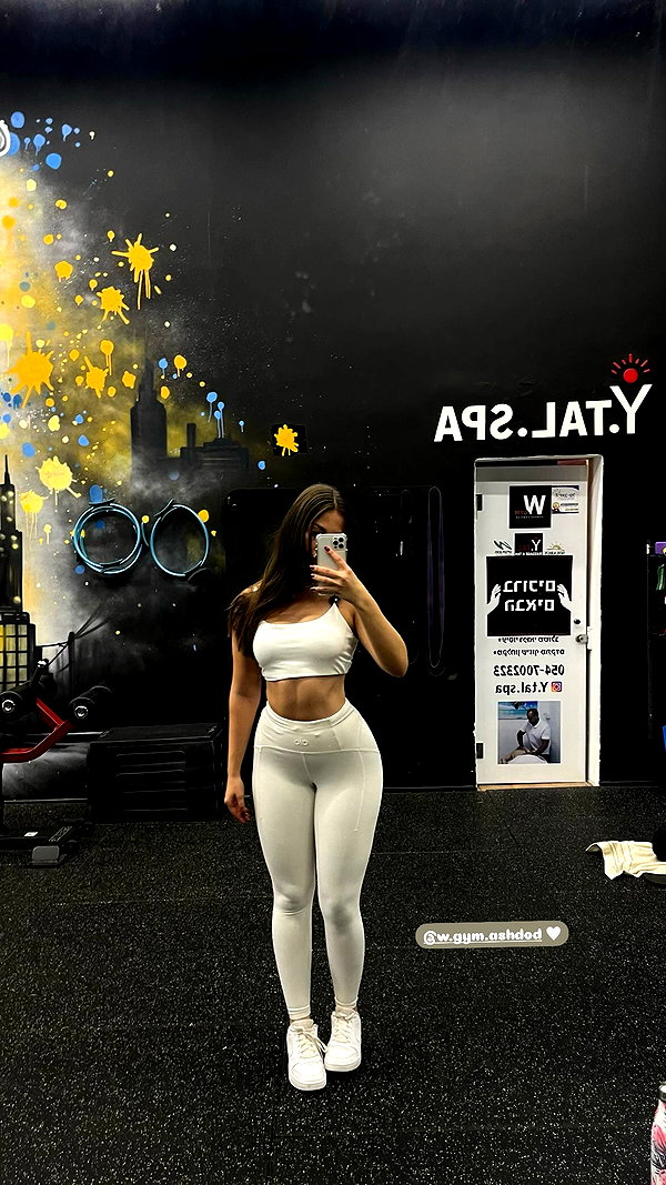 viki_dominev instagram image archive image