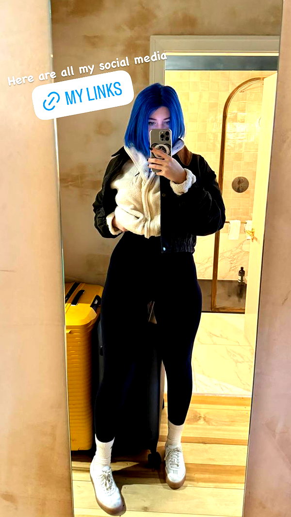 vixenp_ instagram image archive image