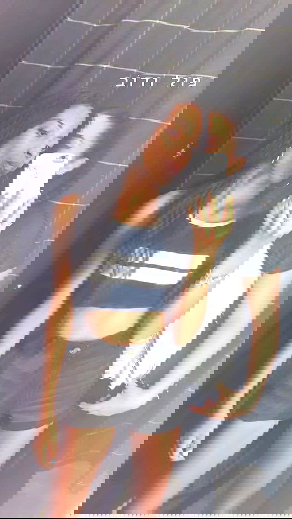 yaelxyazdi yaelxyazdi archive image