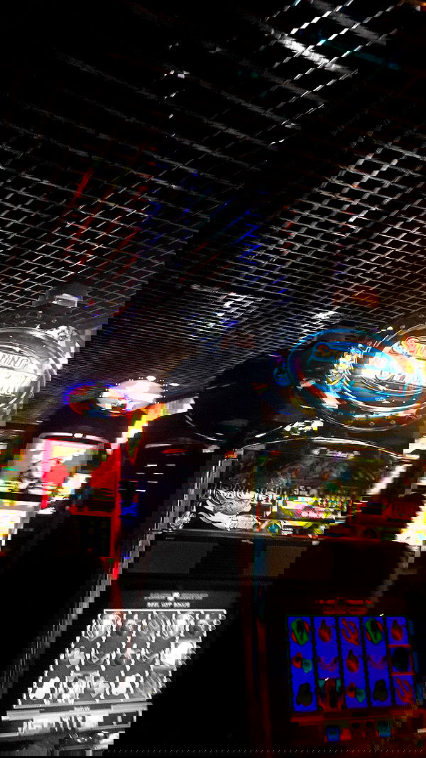 yaelxyazdi yaelxyazdi archive image