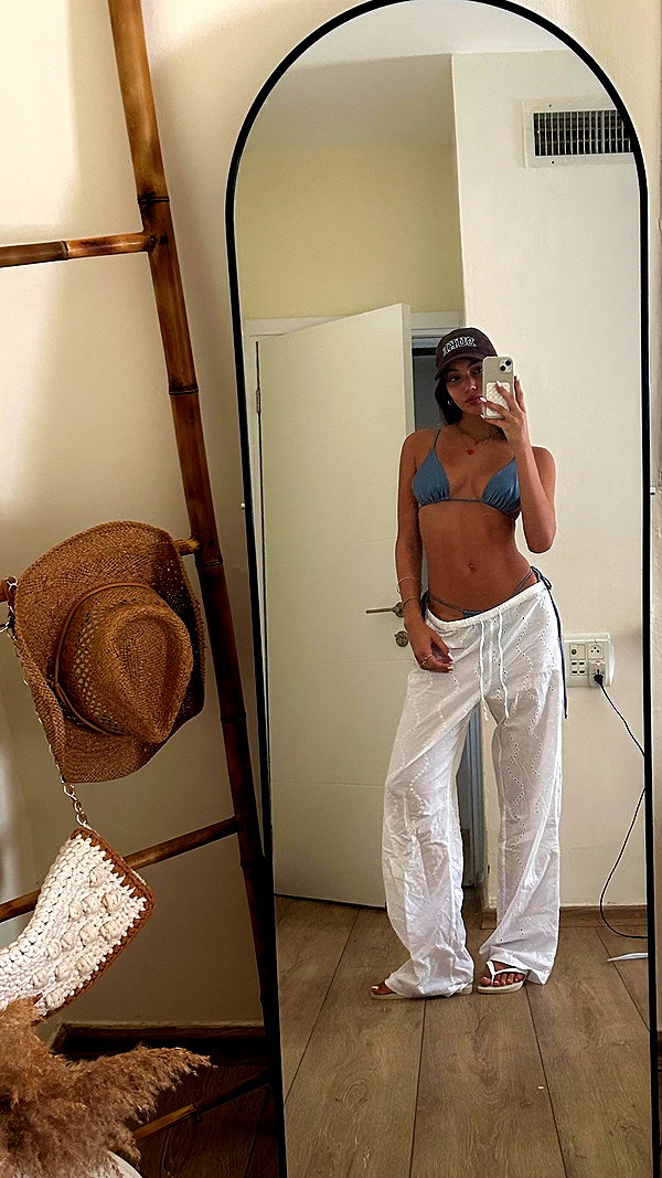 yaheli_ovadya instagram image archive image