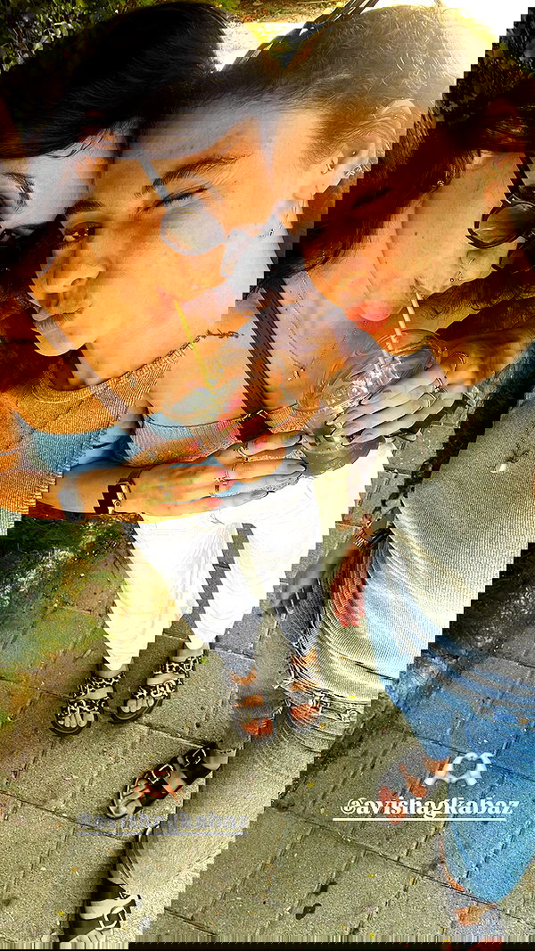 yasmin_kb yasmin_kb archive image