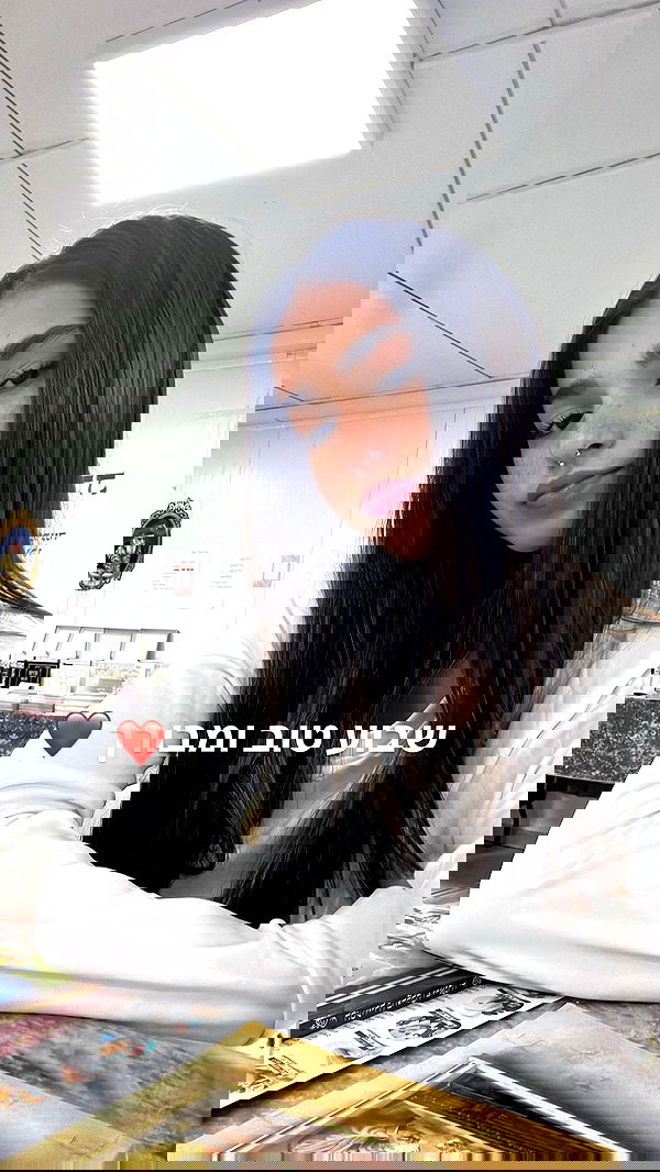 yuliarazi yuliarazi archive image