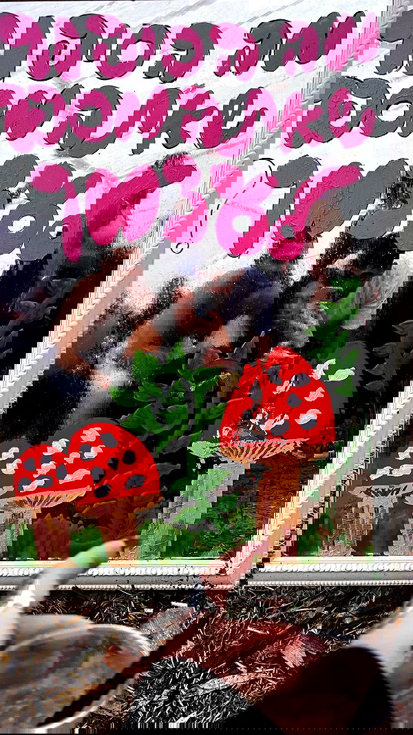 yuliarazi yuliarazi archive image