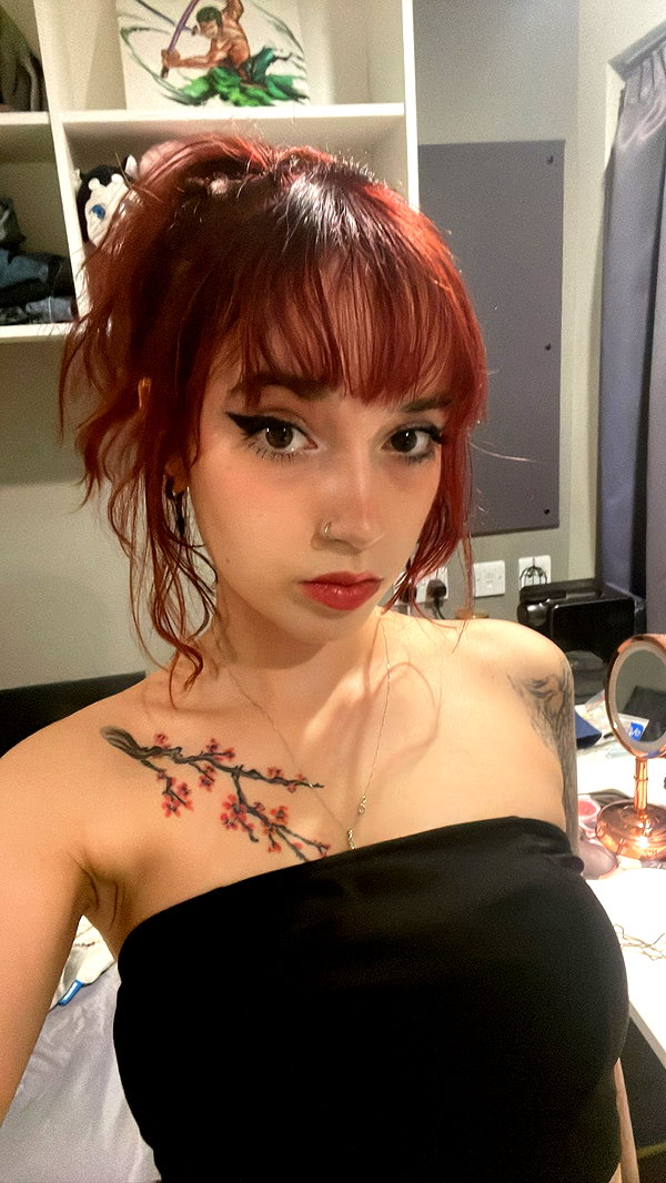 zoe.glover instagram image archive image