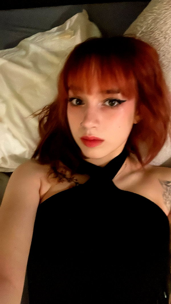 zoe.glover instagram image archive image