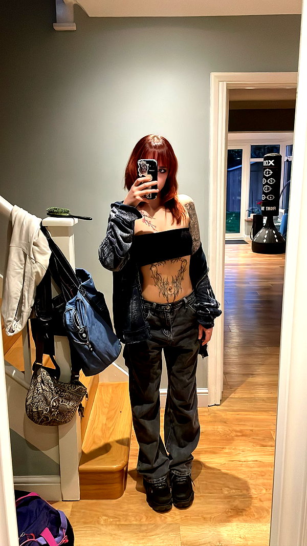 zoe.glover instagram image archive image