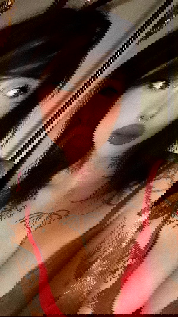 zommmbri image ~ Altpins