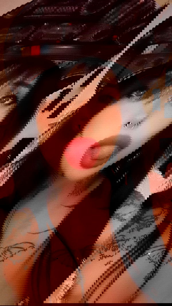 zommmbri image ~ Altpins