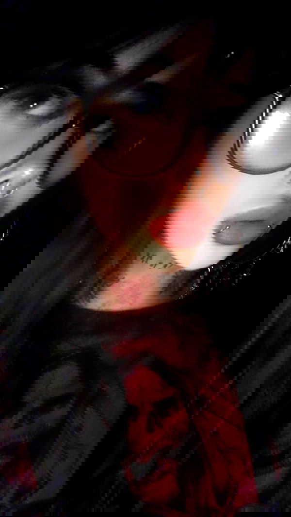 zommmbri image ~ Altpins