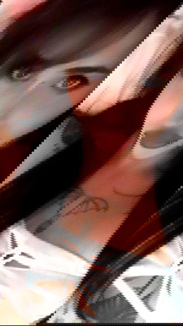 zommmbri image ~ Altpins