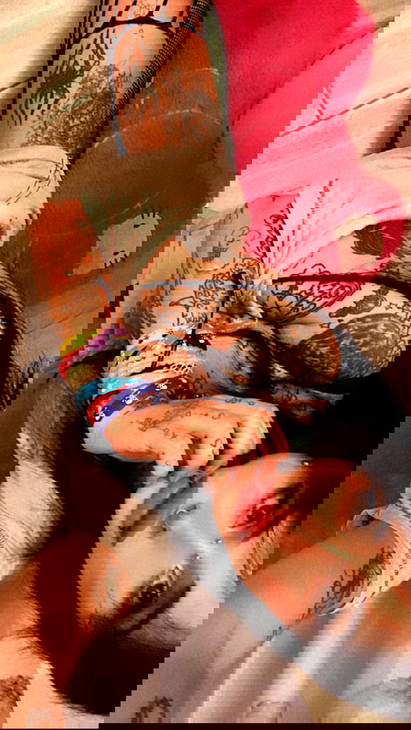 zommmbri image ~ Altpins