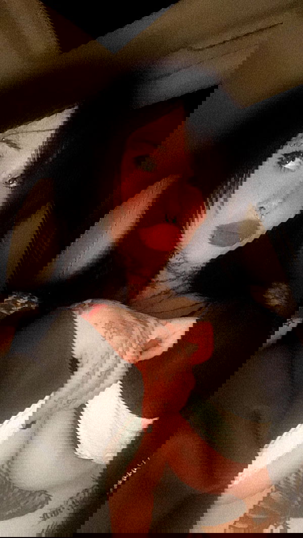 zommmbri image ~ Altpins