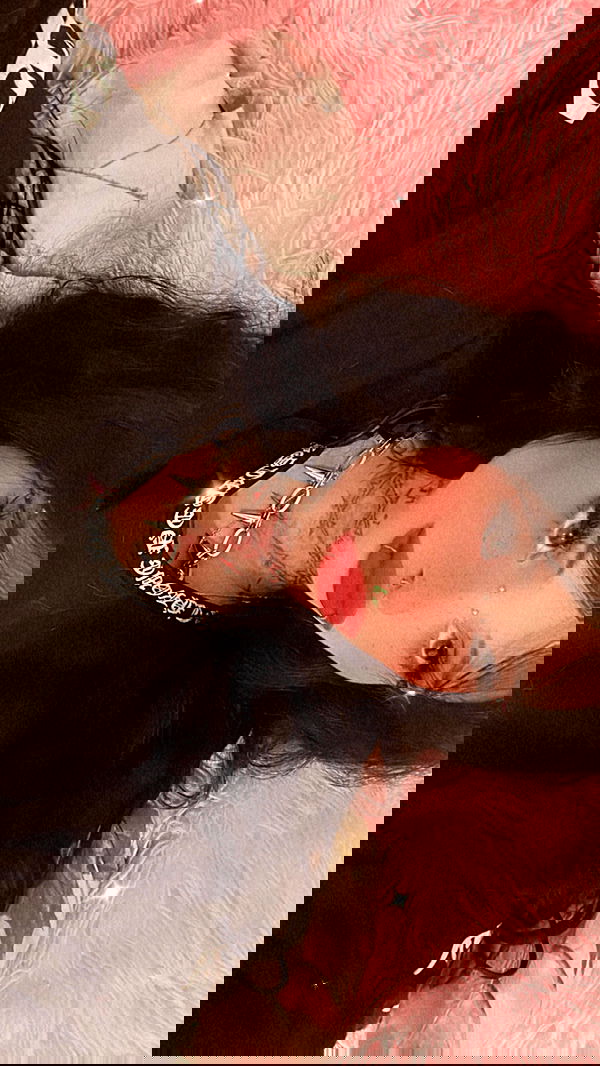 zommmbri image ~ Altpins