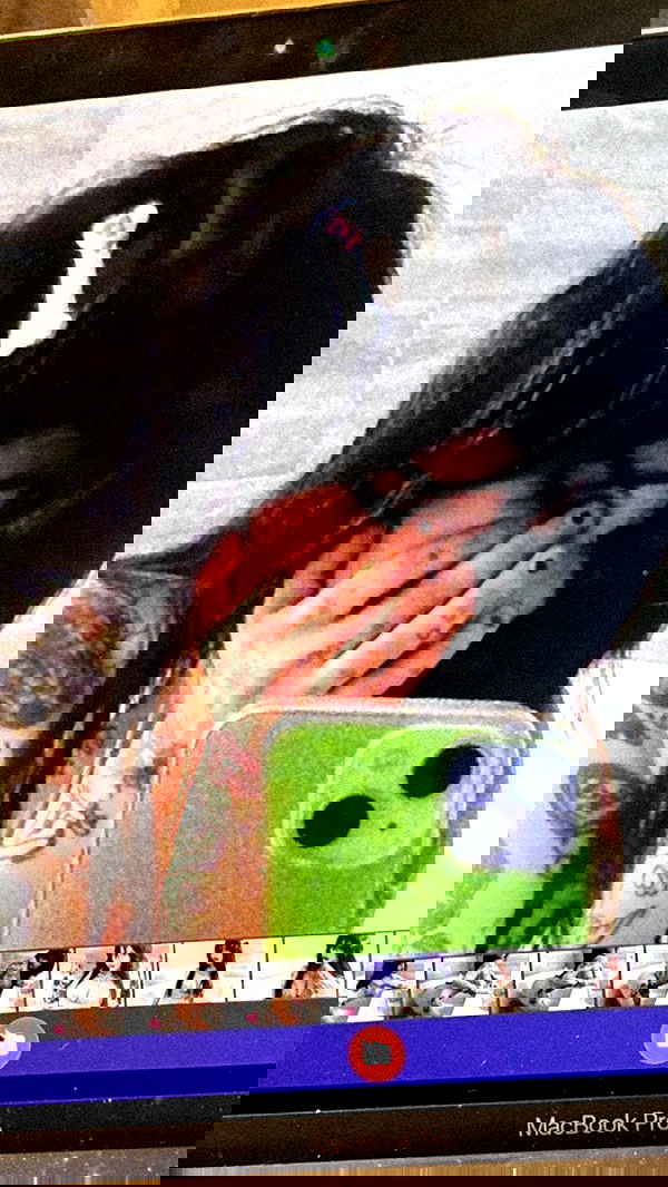 zommmbri image ~ Altpins