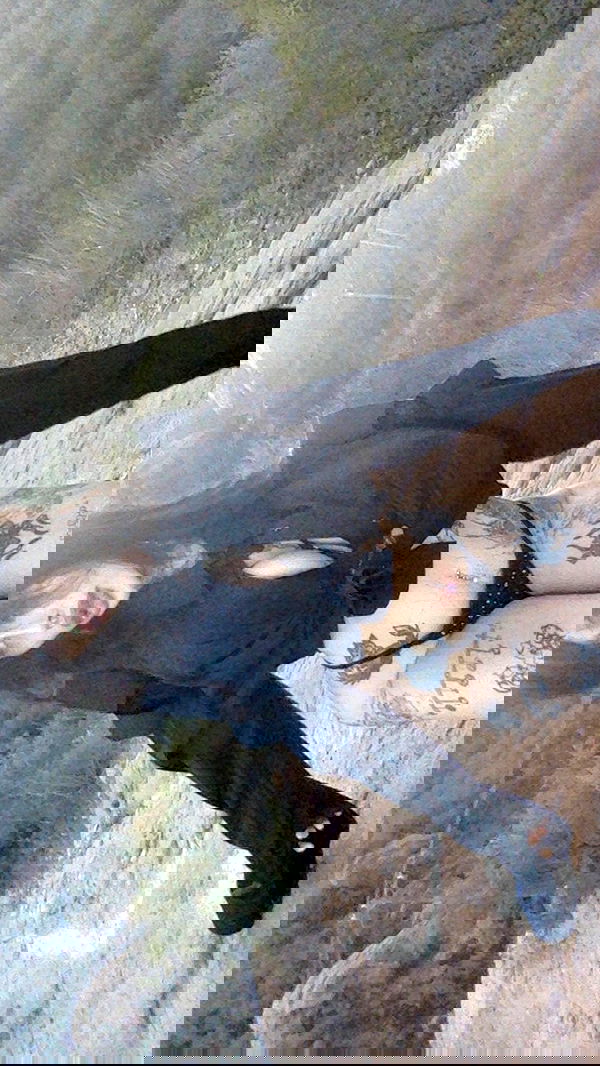 zommmbri image ~ Altpins