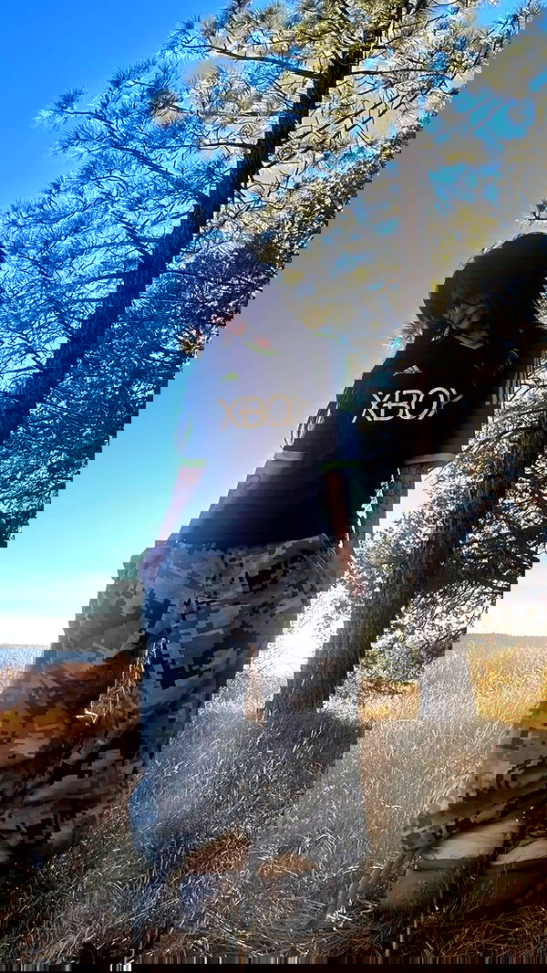 zommmbri image ~ Altpins