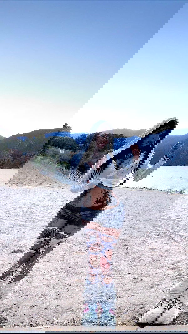 zommmbri image ~ Altpins