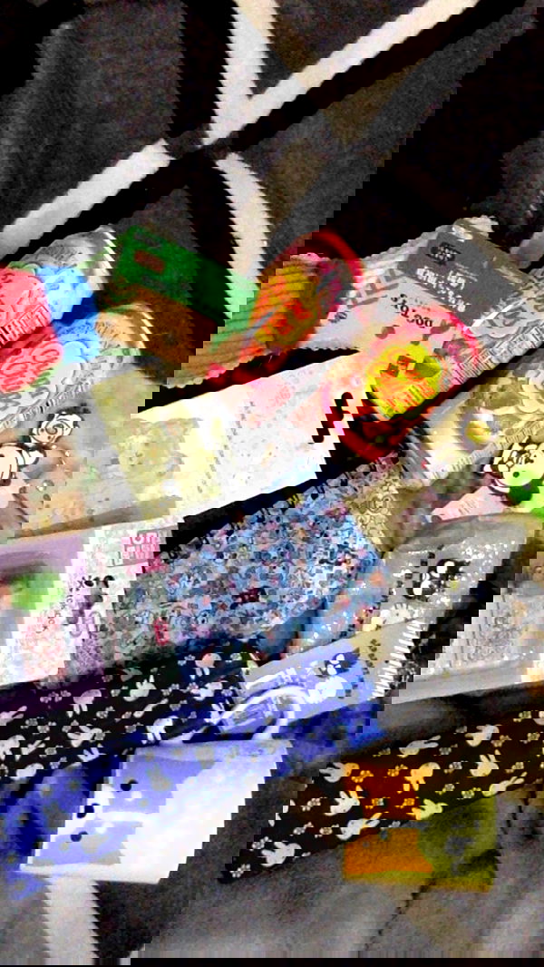 zommmbri image ~ Altpins