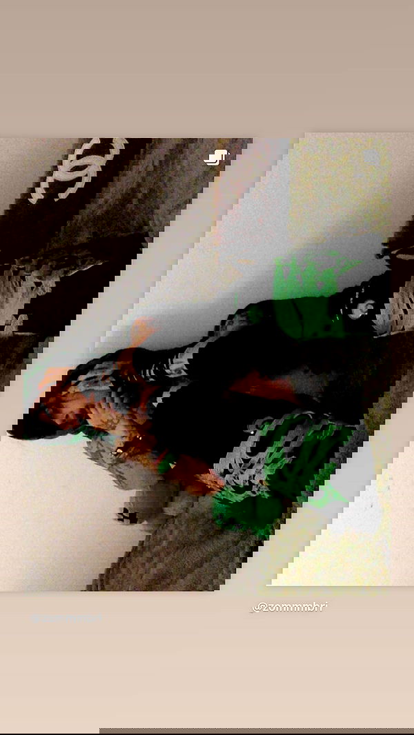 zommmbri image ~ Altpins