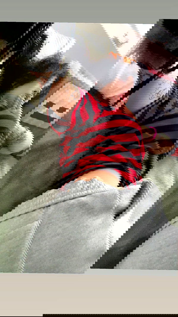 zommmbri image ~ Altpins