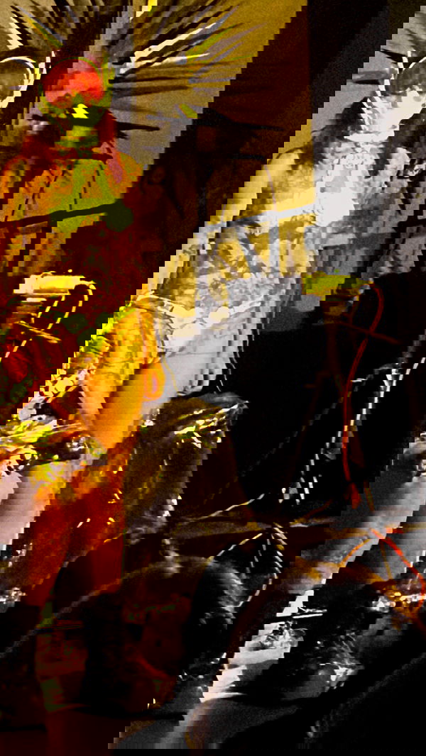 zommmbri image ~ Altpins