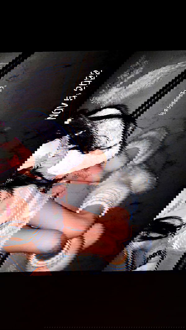 zommmbri image ~ Altpins