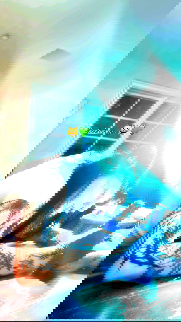 zommmbri image ~ Altpins