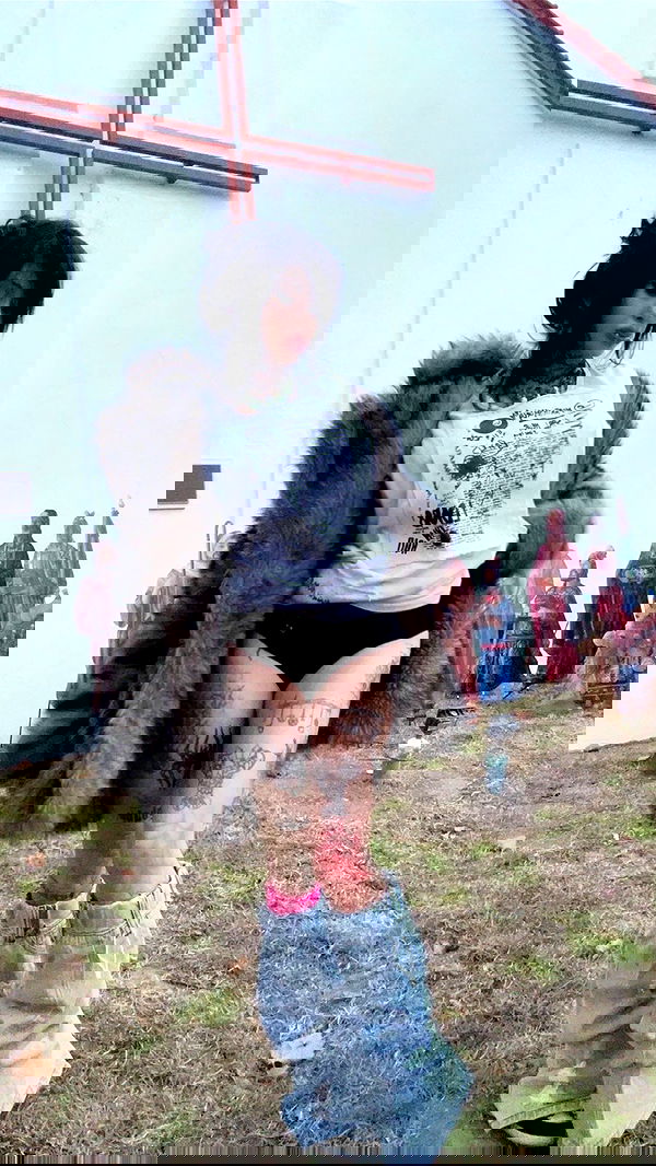 zommmbri image ~ Altpins