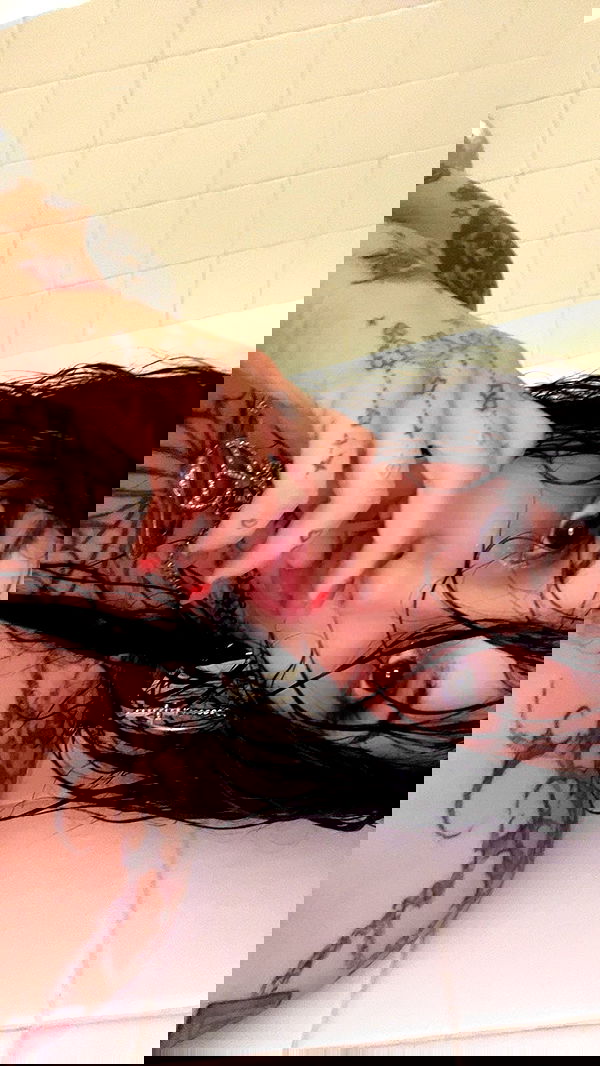 zommmbri image ~ Altpins