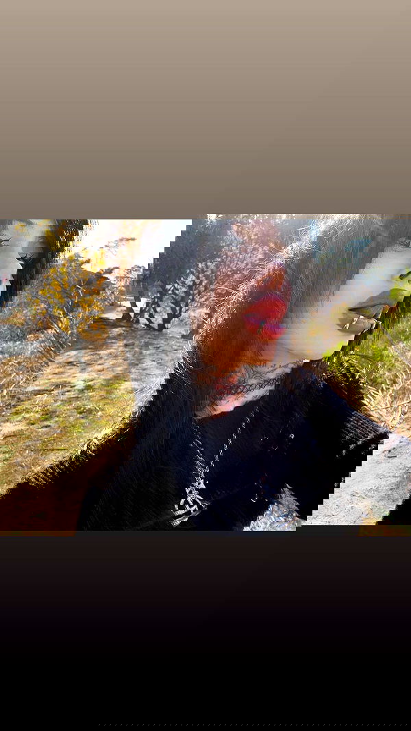 zommmbri image ~ Altpins