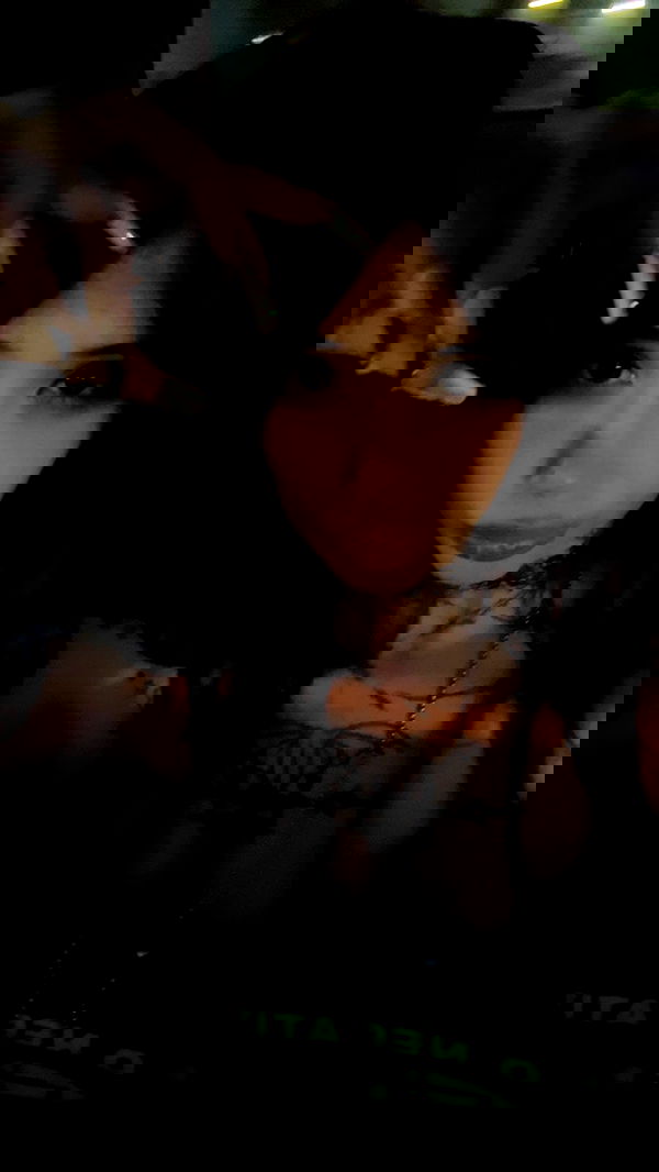 zommmbri image ~ Altpins