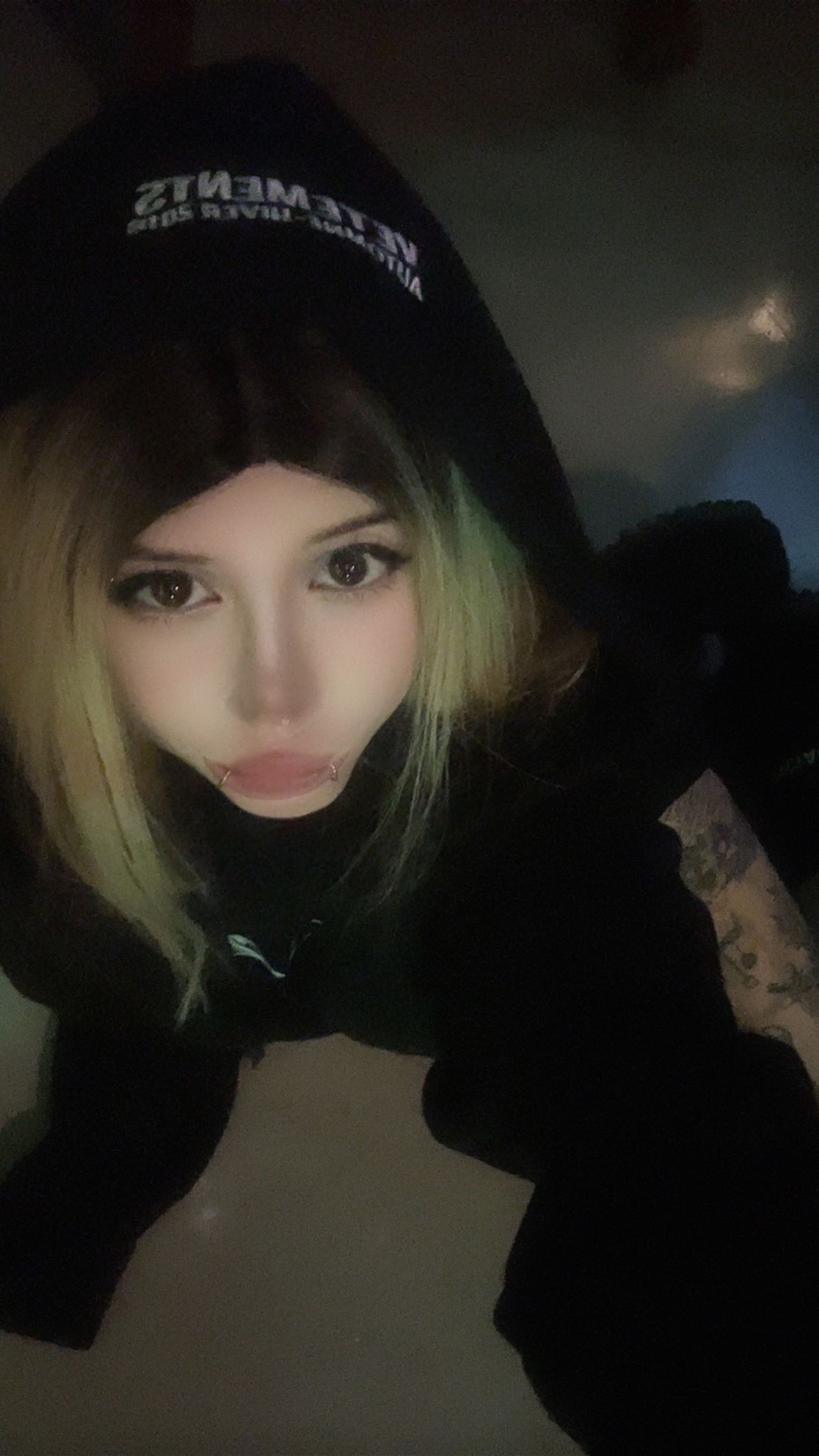 zommmbri instagram image archive image