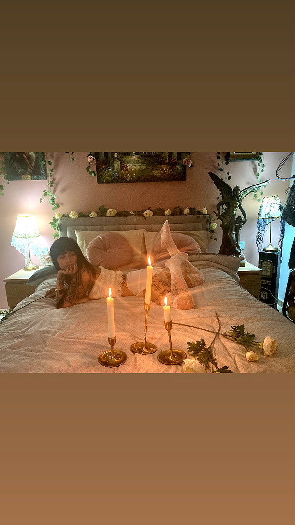 1.lostloli instagram image archive image