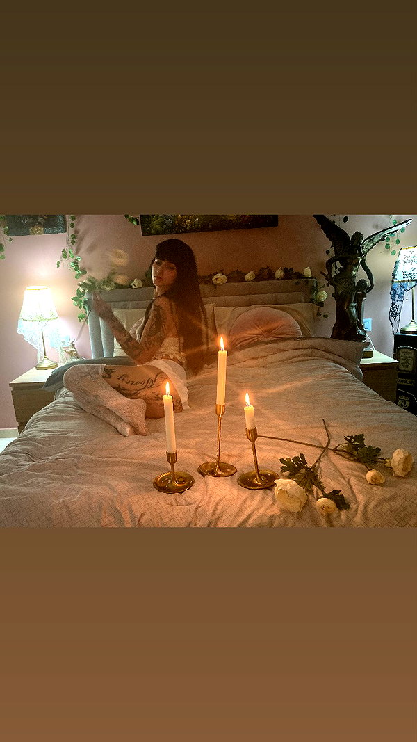 1.lostloli instagram image archive image
