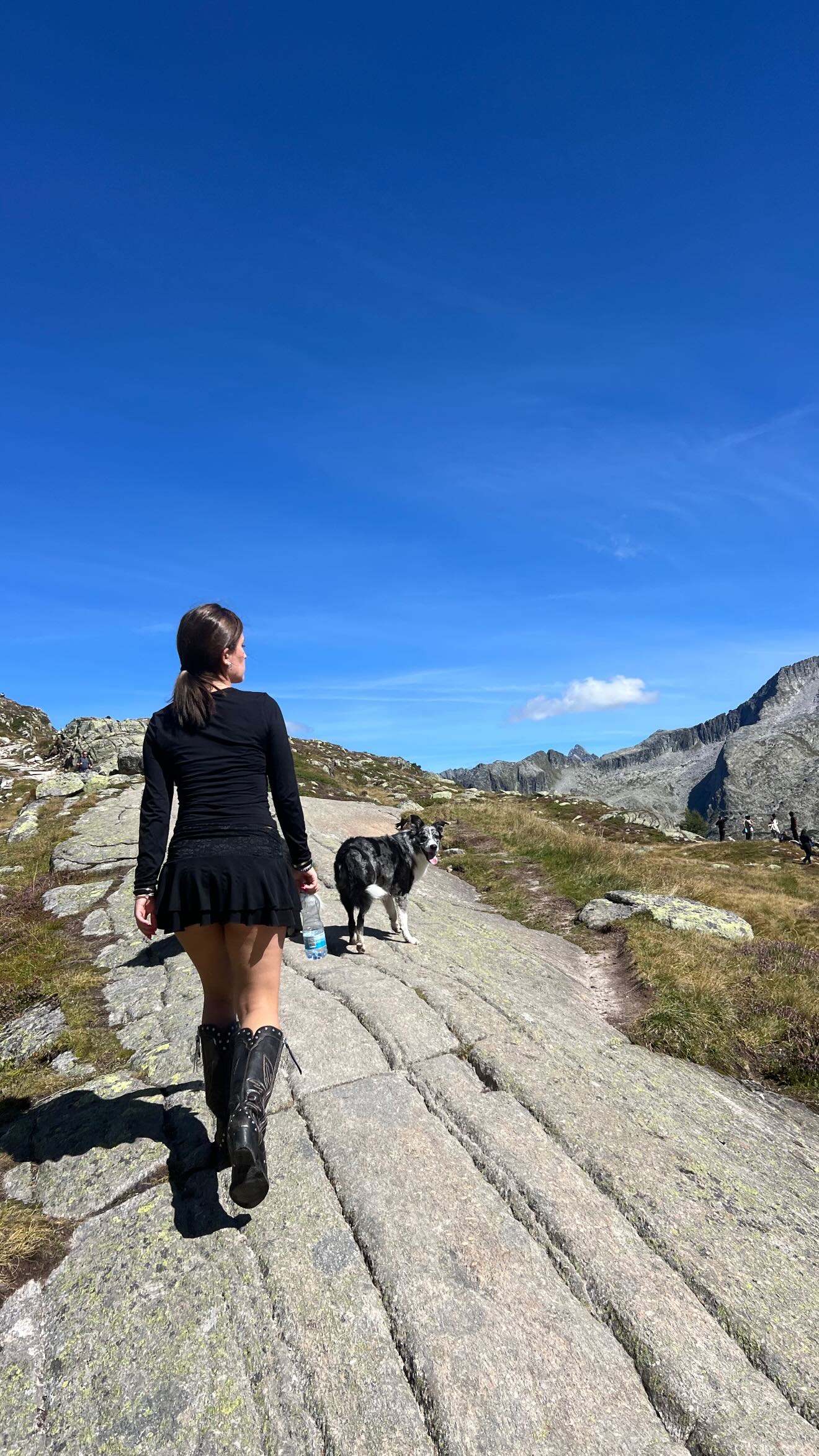 888r0mee instagram image archive image