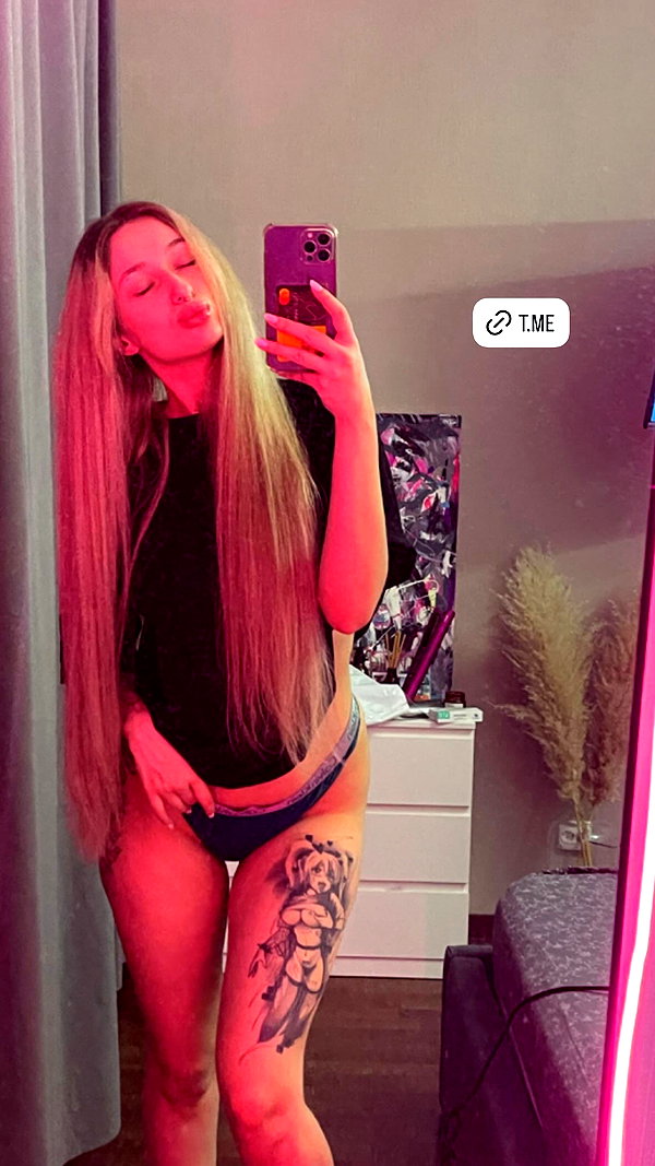 ___dana__levi instagram image archive image