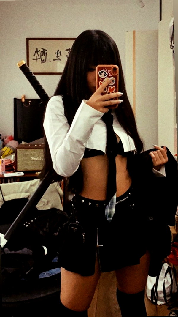 __qq16 instagram image archive image
