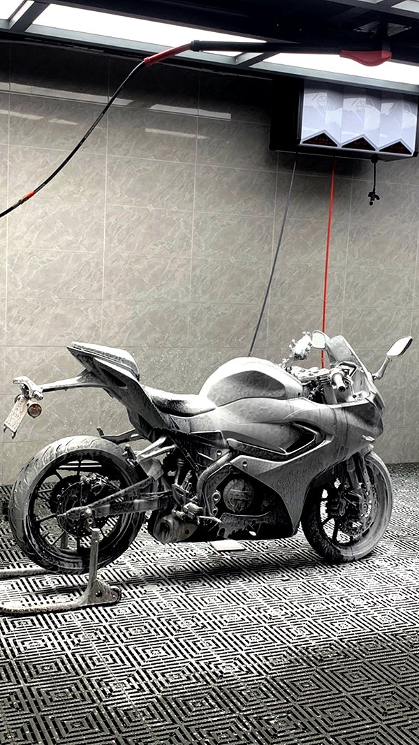 __qq16 instagram image archive image