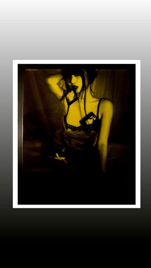 __qq16 instagram image archive image