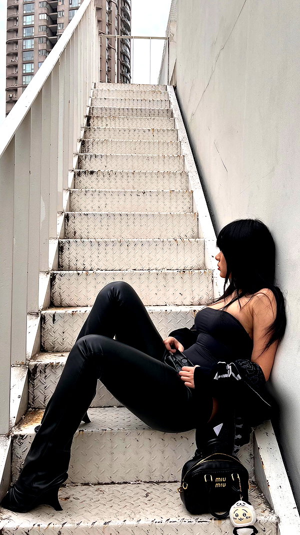 __qq16 instagram image archive image