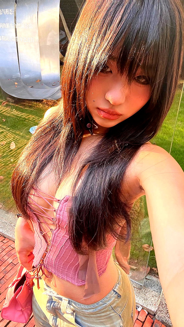 __qq16 instagram image archive image