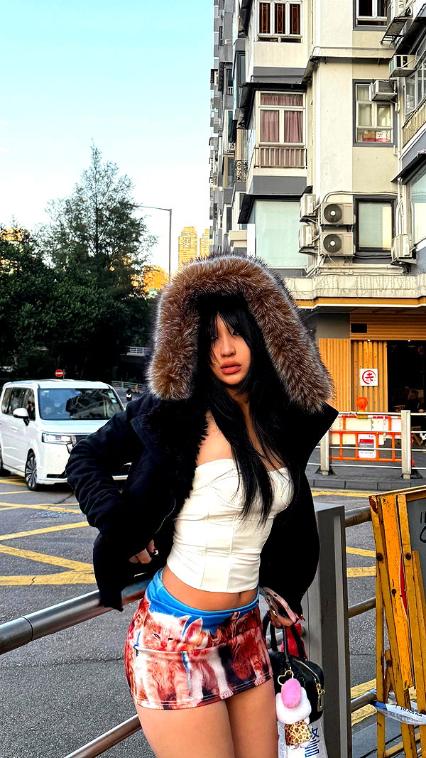 __qq16 instagram image archive image