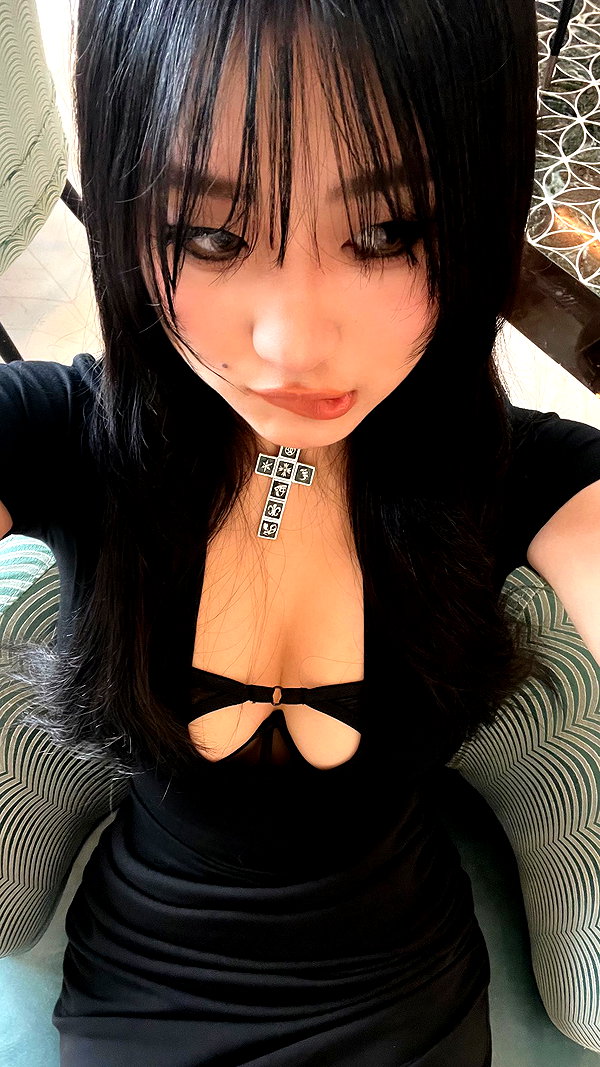 __qq16 instagram image archive image