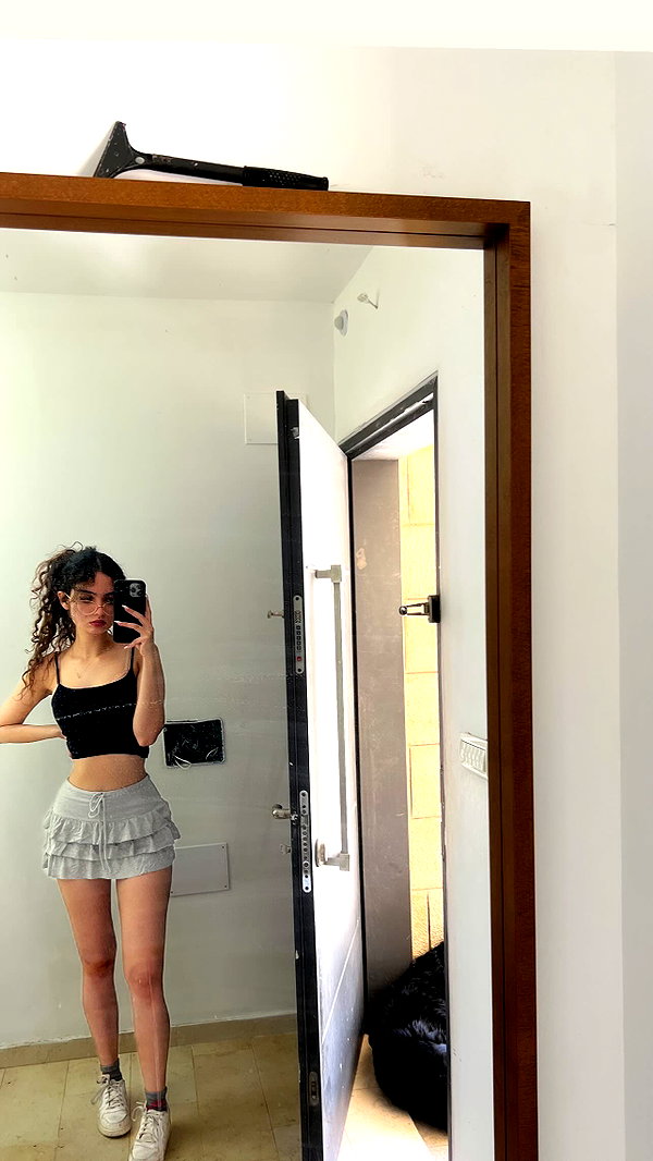 __yaheli_ instagram image archive image