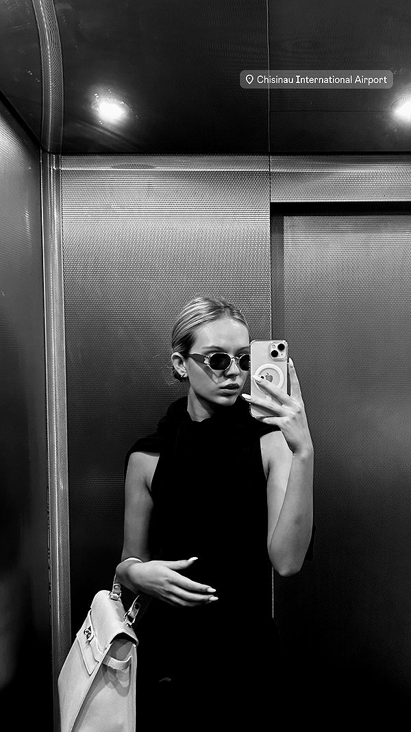 _anastasiaxxq_ instagram image archive image